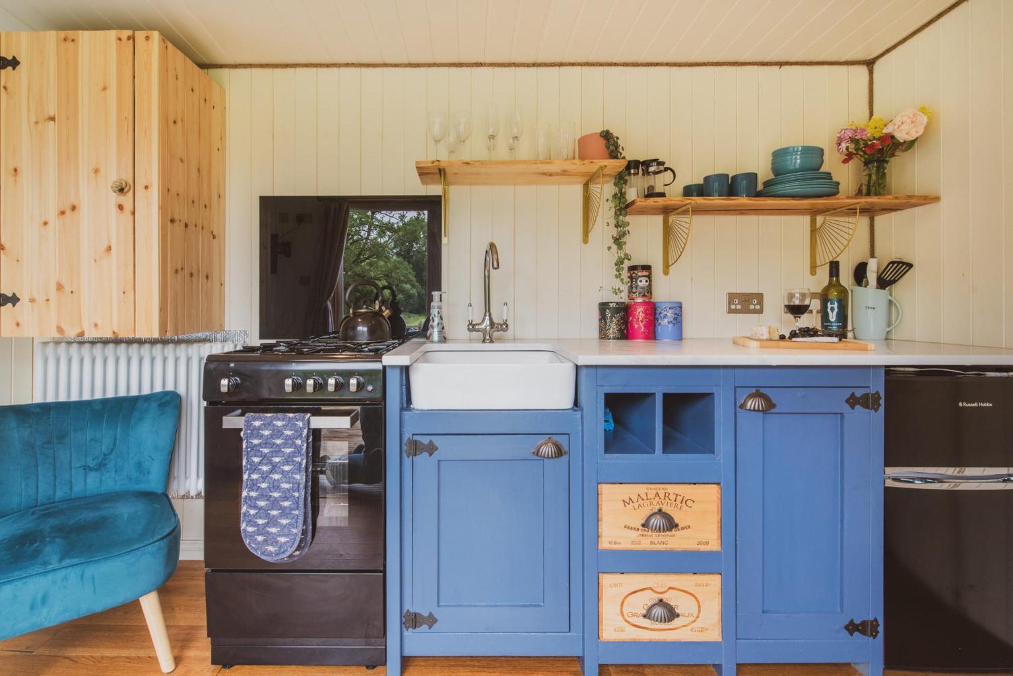 The Hideaway At Hiddenwood Glamping Hotel Corsley Exterior photo